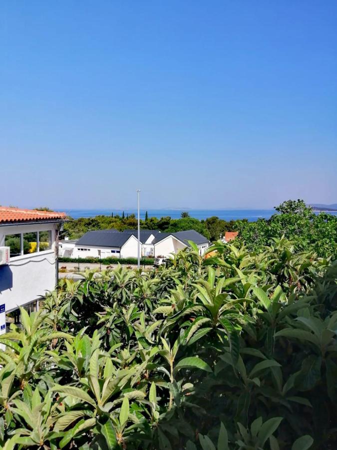 Apartmani Zmiric Primošten المظهر الخارجي الصورة